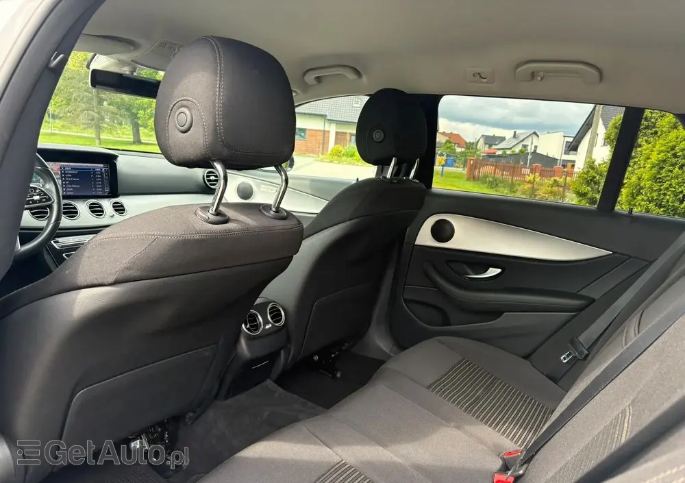 MERCEDES-BENZ Klasa E 300 de T 9G-TRONIC