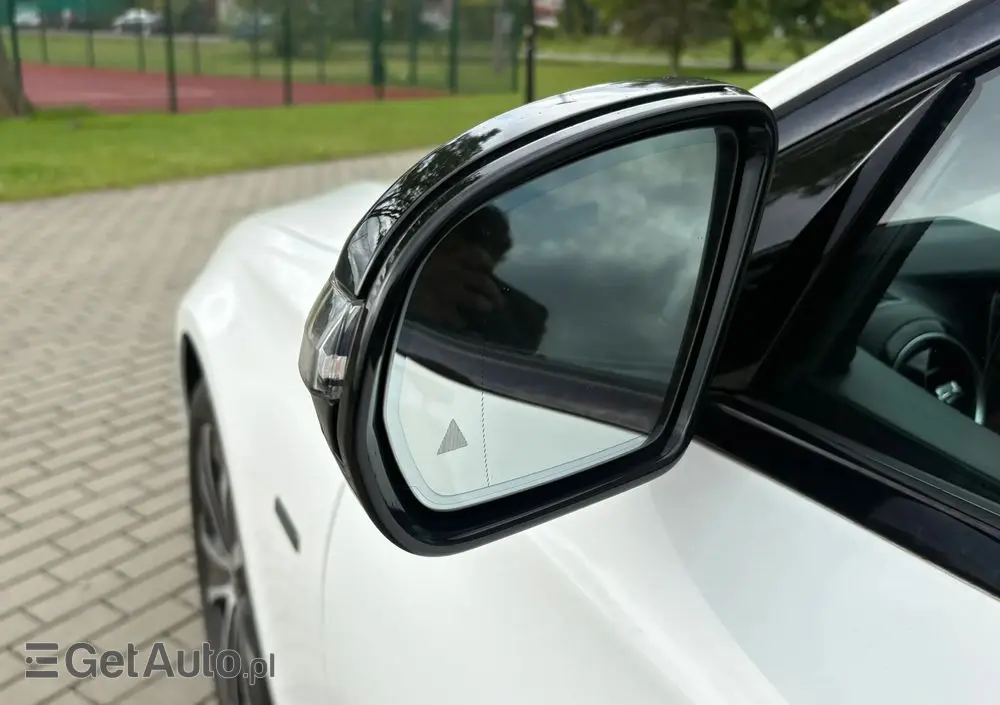 MERCEDES-BENZ Klasa E 300 de T 9G-TRONIC