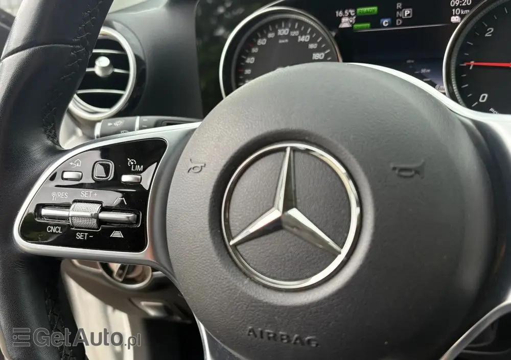 MERCEDES-BENZ Klasa E 300 de T 9G-TRONIC