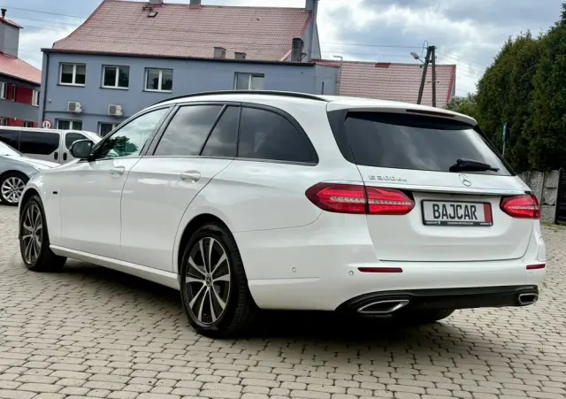 MERCEDES-BENZ Klasa E 300 de T 9G-TRONIC