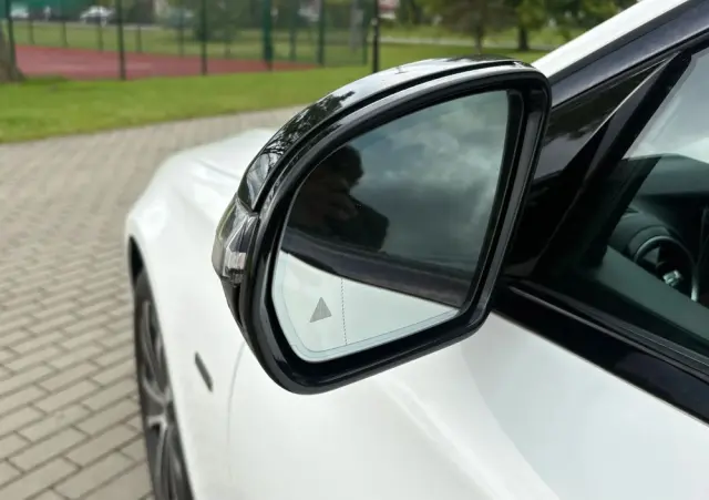 MERCEDES-BENZ Klasa E 300 de T 9G-TRONIC