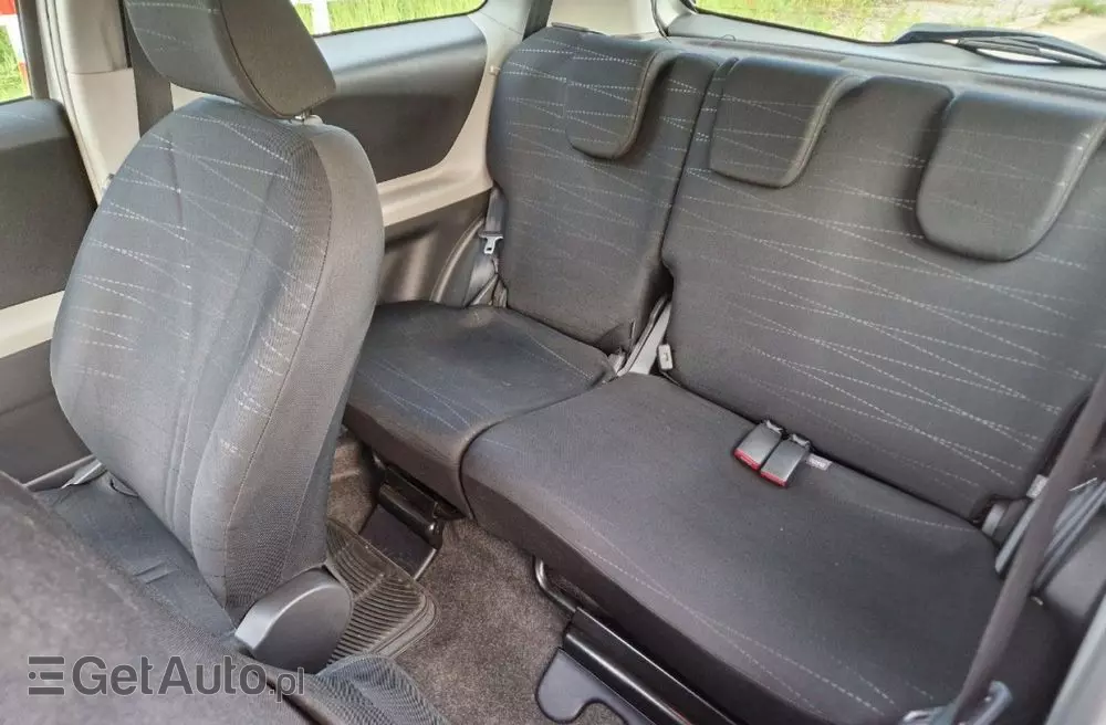 TOYOTA Yaris 1.3 VVT-i Sol