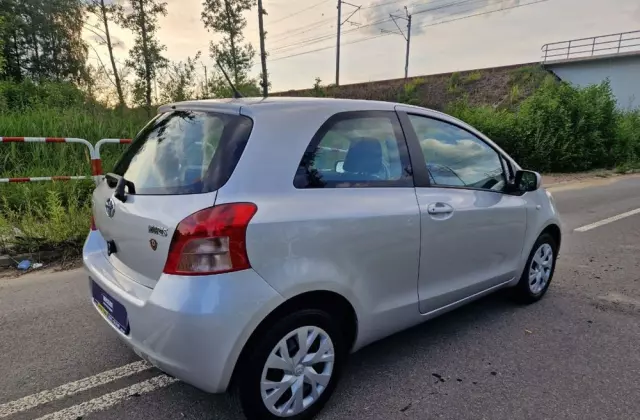 TOYOTA Yaris 1.3 VVT-i Sol