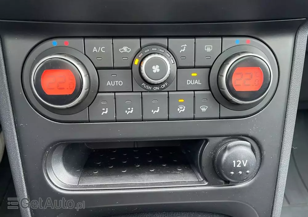 NISSAN Qashqai 2.0 dCi Tekna