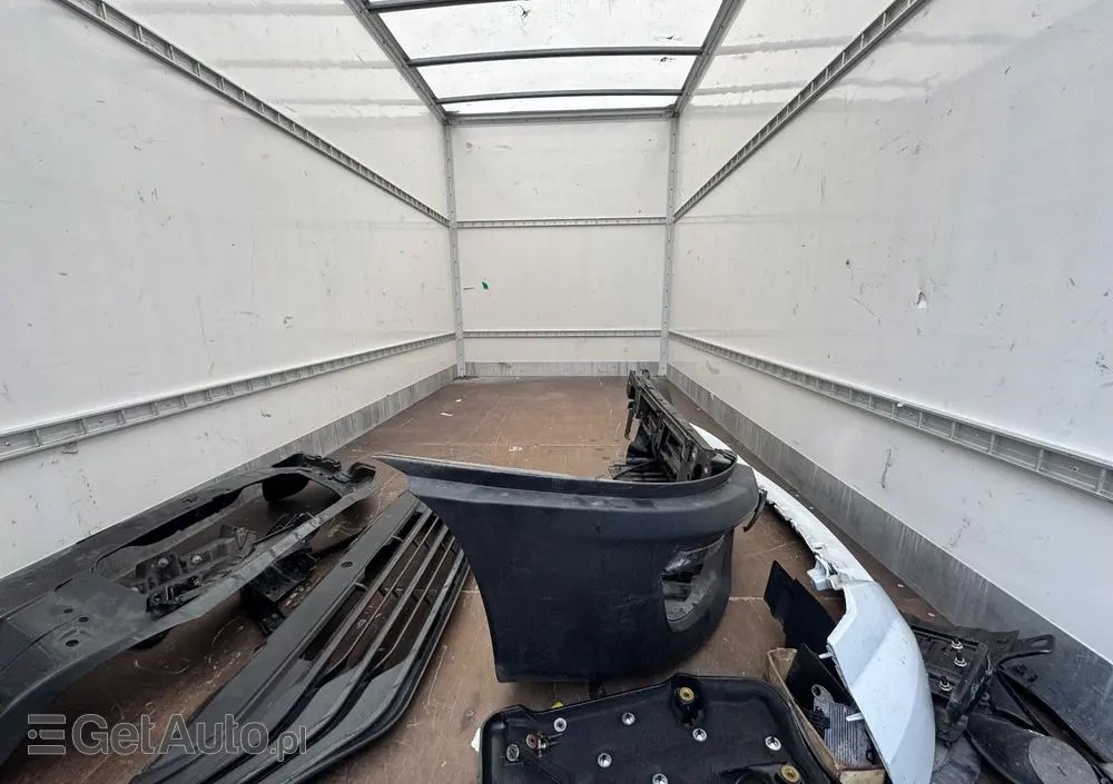 IVECO DAILY 35S14 35C18 50C15 50C17 35C14 35C15 35C17 35C18 70C17 72C15 70C18 KONTENER MEBLOWY MEBLOWÓZ 