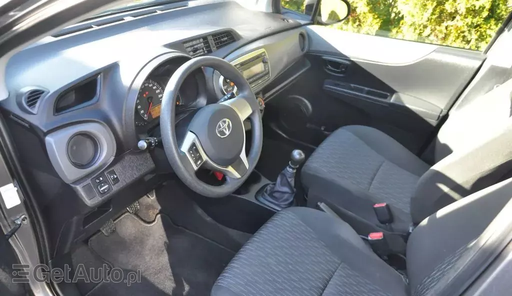 TOYOTA Yaris 1.33 Dual VVT-i (99 KM)