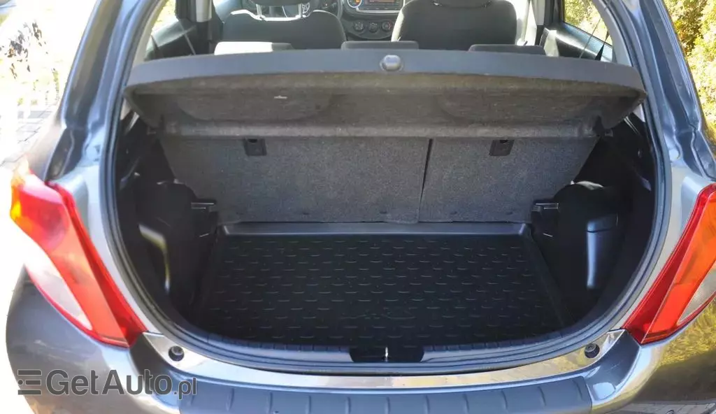 TOYOTA Yaris 1.33 Dual VVT-i (99 KM)