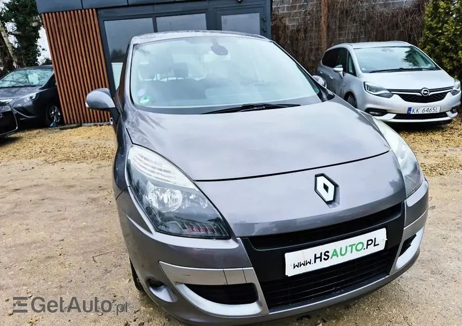 RENAULT Scenic 1.6 16V 110 TomTom Edition