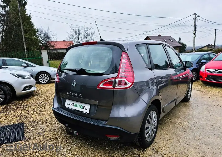 RENAULT Scenic 1.6 16V 110 TomTom Edition