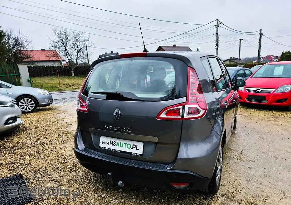 RENAULT Scenic 1.6 16V 110 TomTom Edition