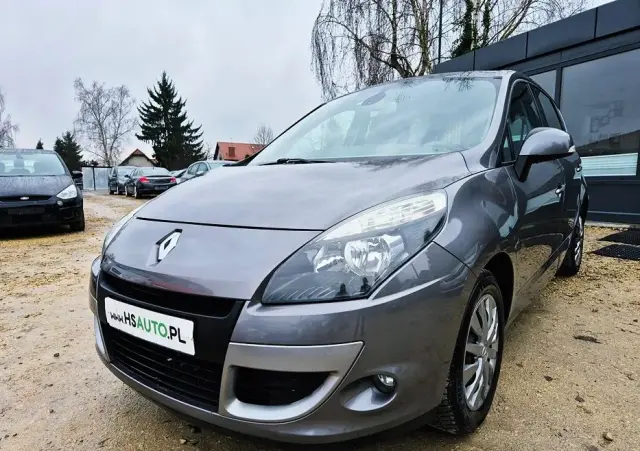RENAULT Scenic 1.6 16V 110 TomTom Edition