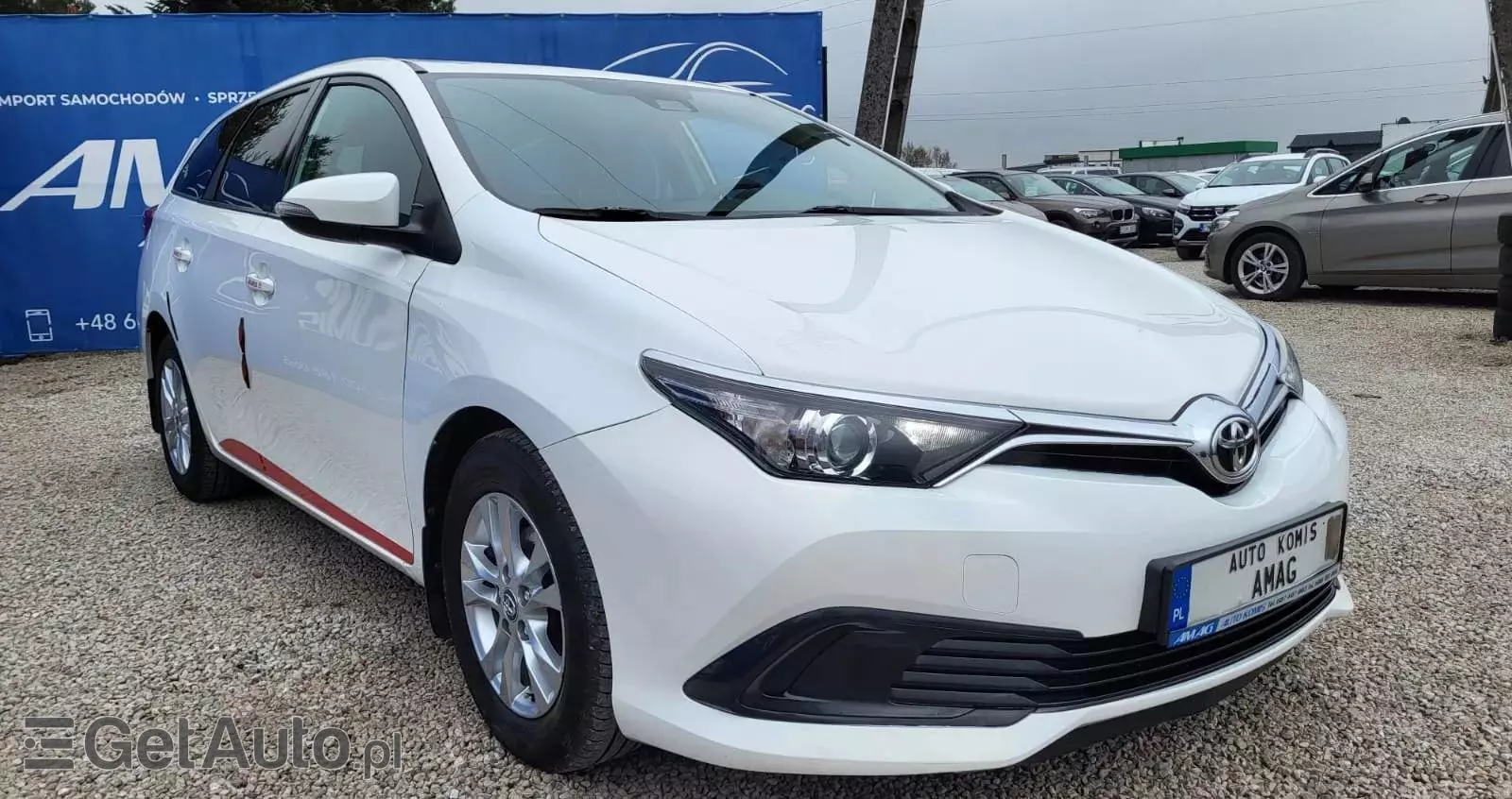 TOYOTA Auris 