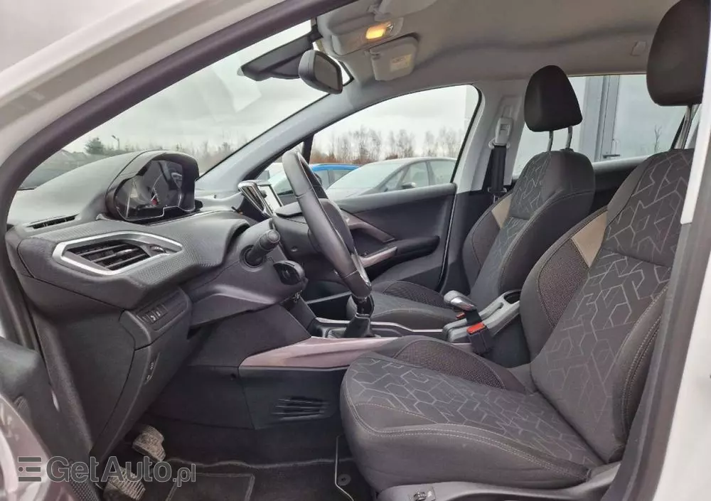 PEUGEOT 2008 PureTech 82 Urban Move