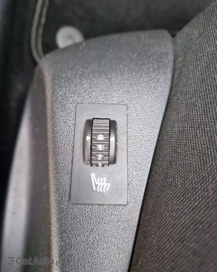 PEUGEOT 2008 PureTech 82 Urban Move