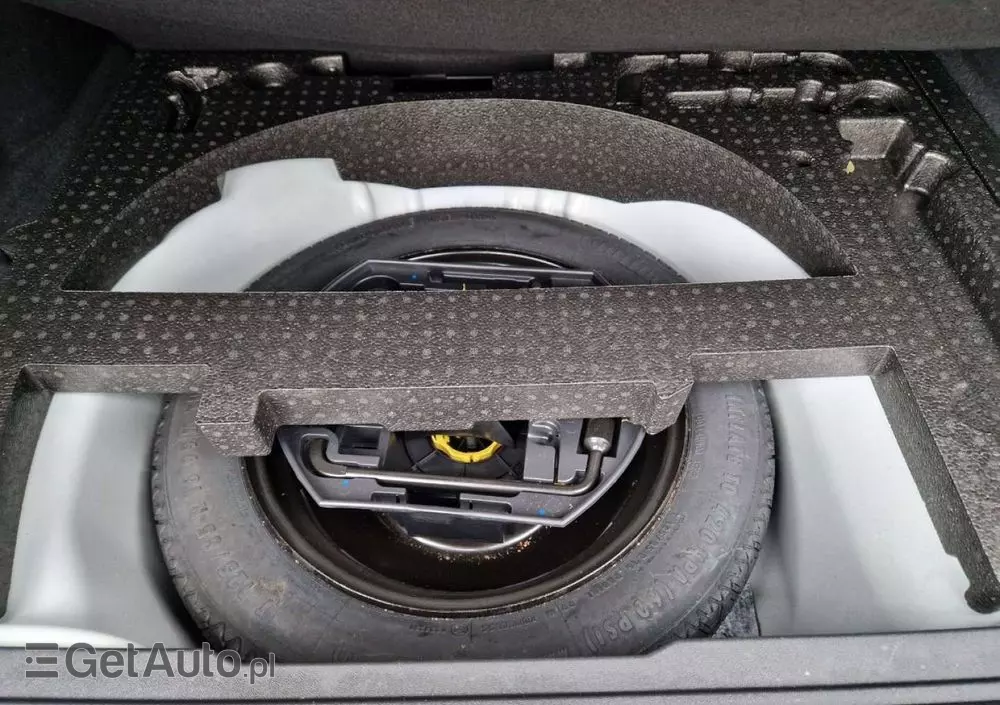 PEUGEOT 2008 PureTech 82 Urban Move