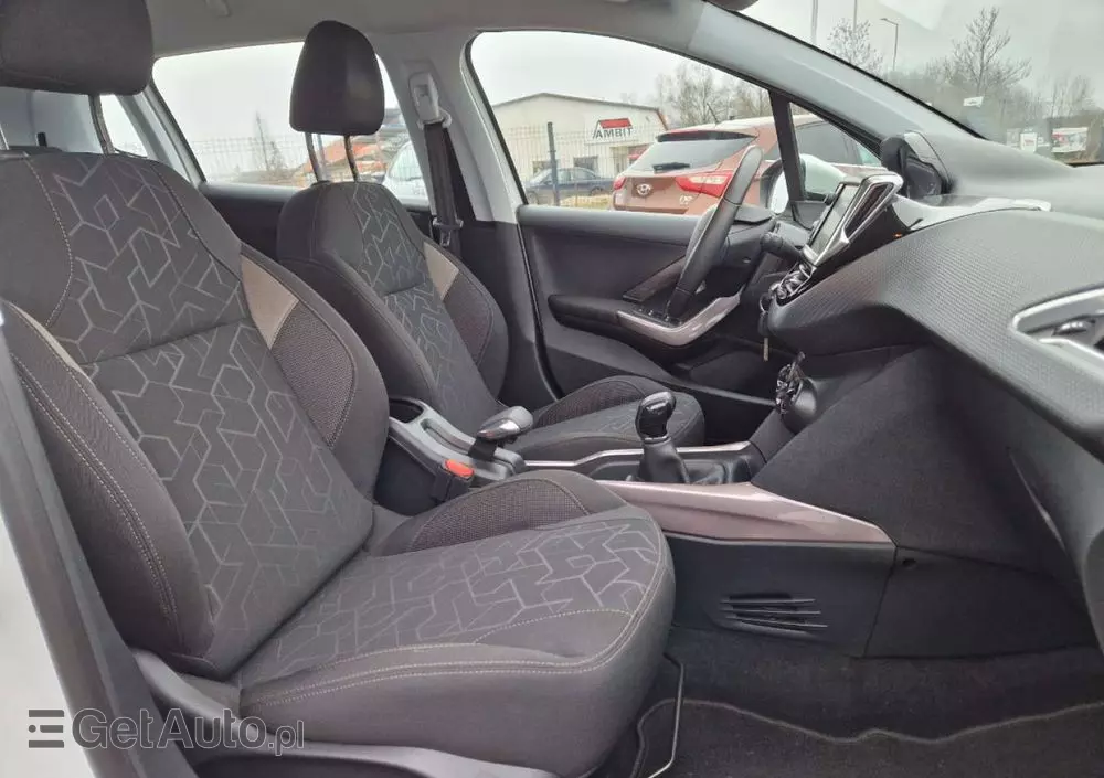 PEUGEOT 2008 PureTech 82 Urban Move