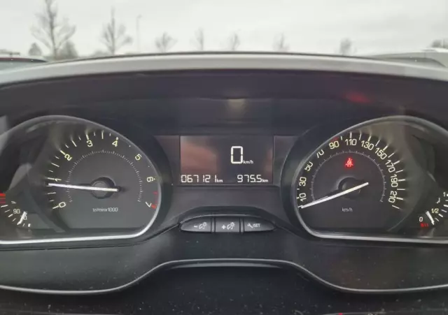 PEUGEOT 2008 PureTech 82 Urban Move