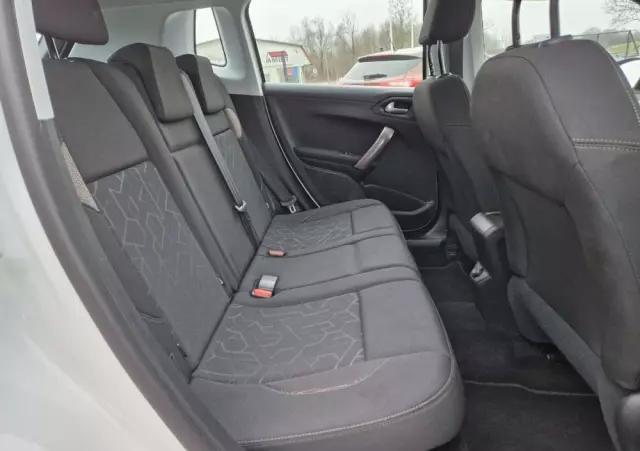 PEUGEOT 2008 PureTech 82 Urban Move