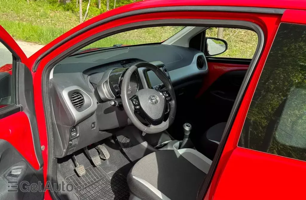 TOYOTA Aygo 