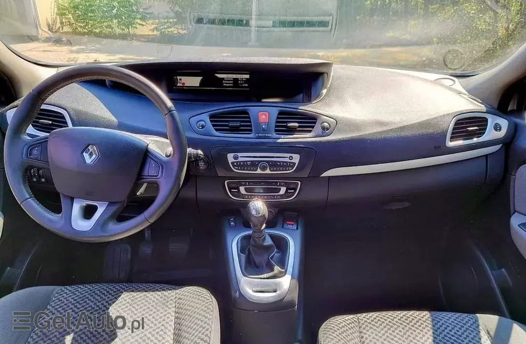 RENAULT Scenic 