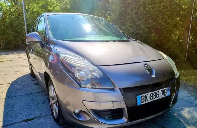 RENAULT Scenic 