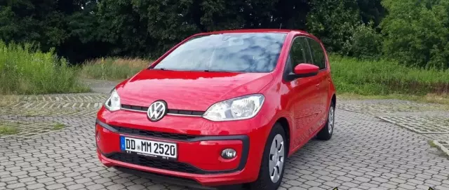 VOLKSWAGEN Up! 