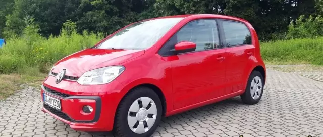 VOLKSWAGEN Up! 