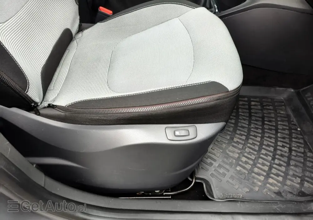 RENAULT Captur ENERGY TCe 90 Start&Stop Luxe