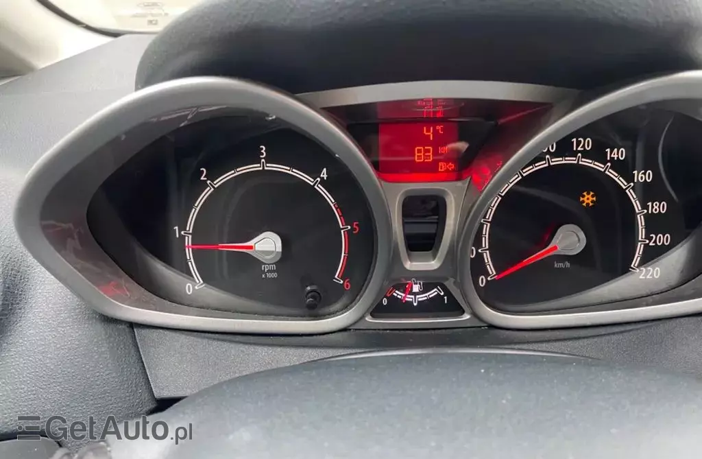 FORD Fiesta 1.4 (73 KM)
