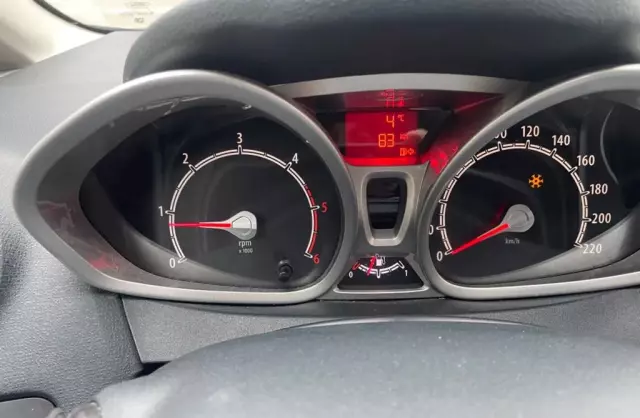 FORD Fiesta 1.4 (73 KM)