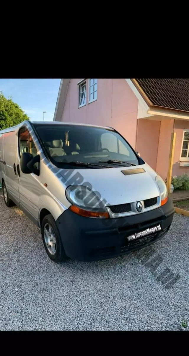 RENAULT Trafic 
