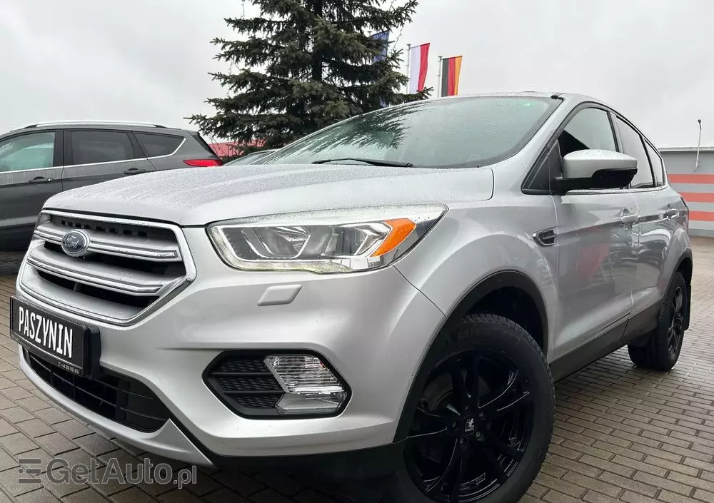 FORD Kuga 1.5 EcoBoost 2x4 Black & Silver