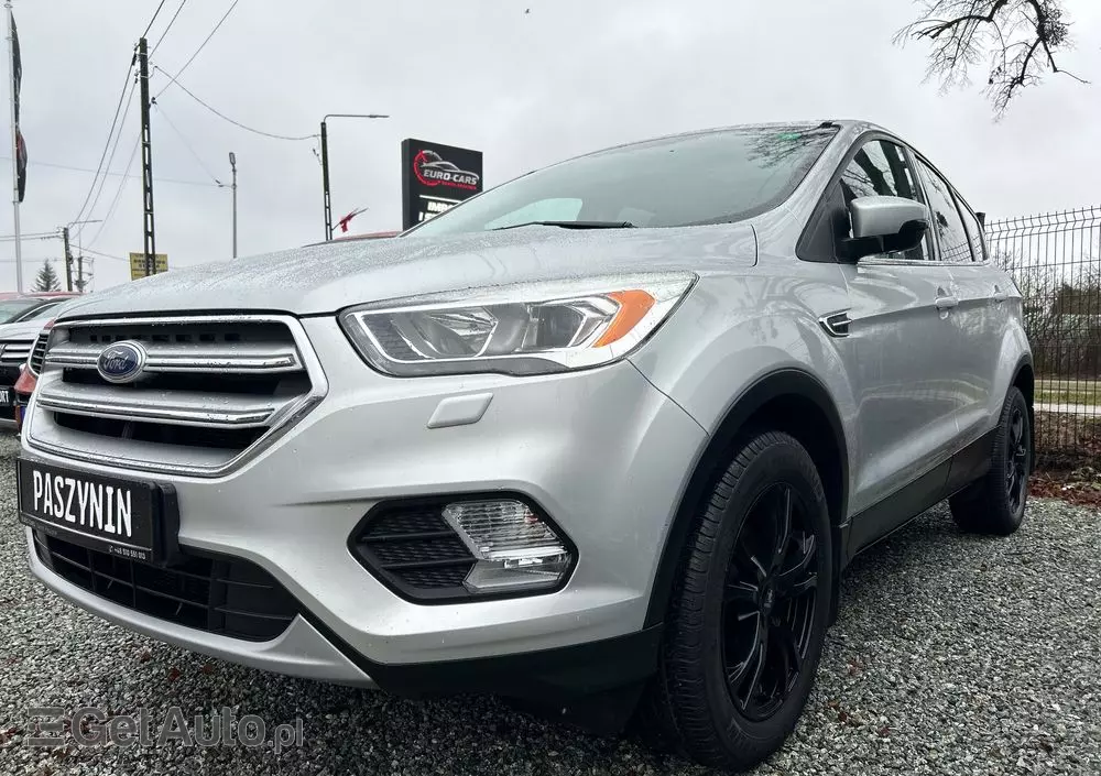 FORD Kuga 1.5 EcoBoost 2x4 Black & Silver