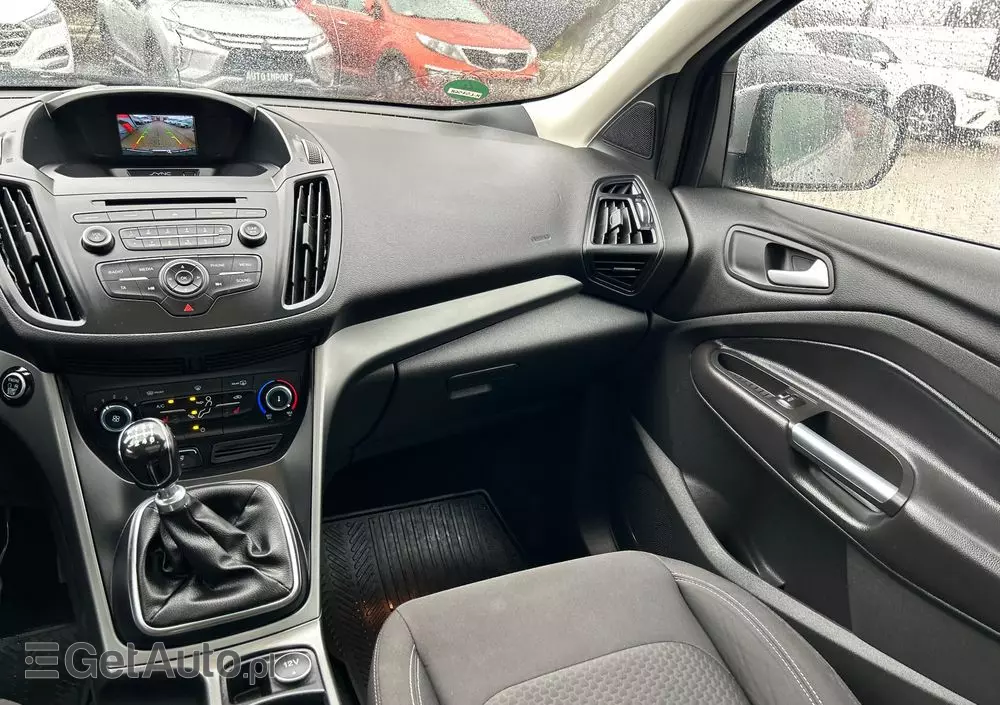 FORD Kuga 1.5 EcoBoost 2x4 Black & Silver