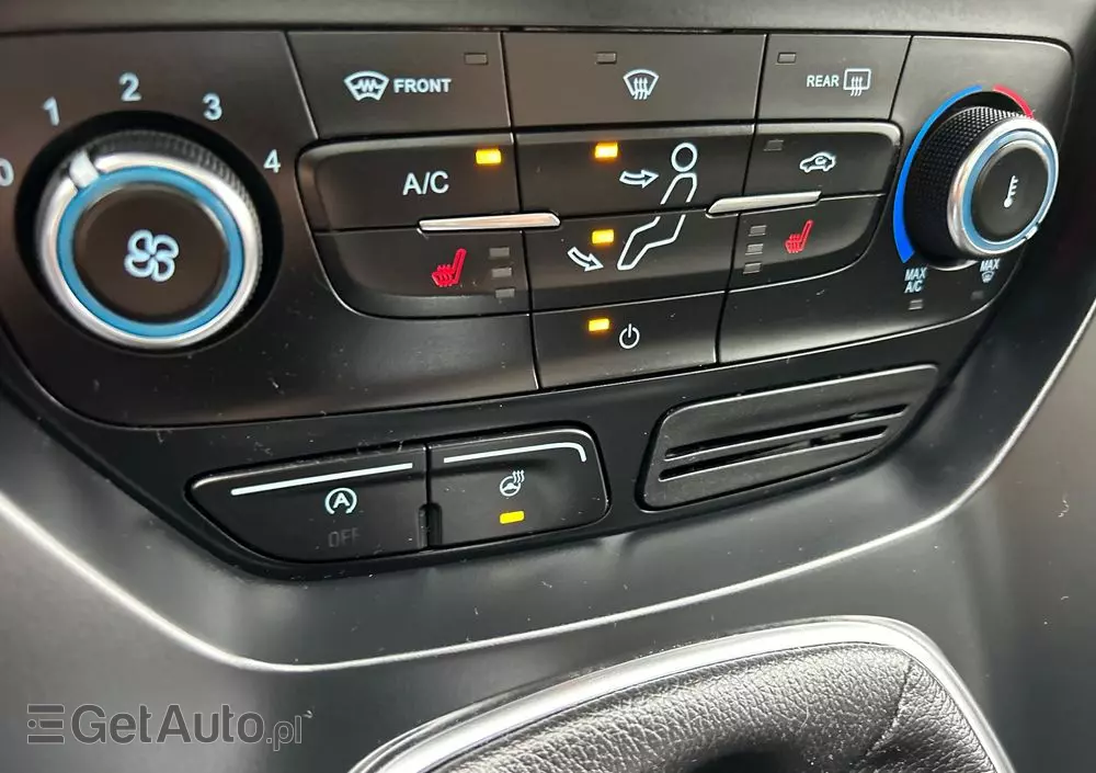 FORD Kuga 1.5 EcoBoost 2x4 Black & Silver