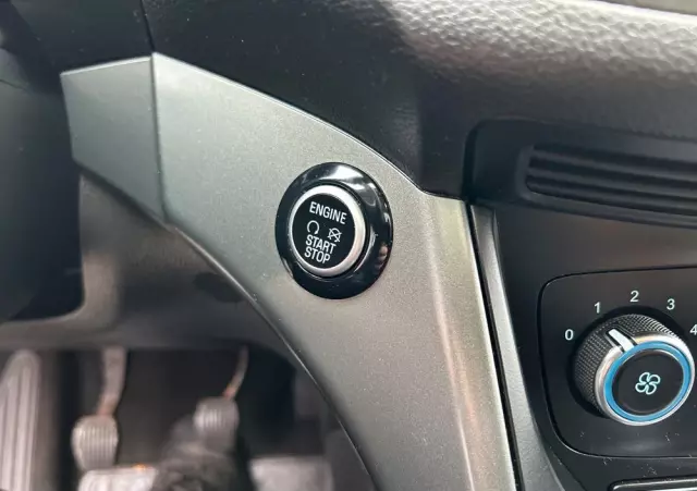 FORD Kuga 1.5 EcoBoost 2x4 Black & Silver