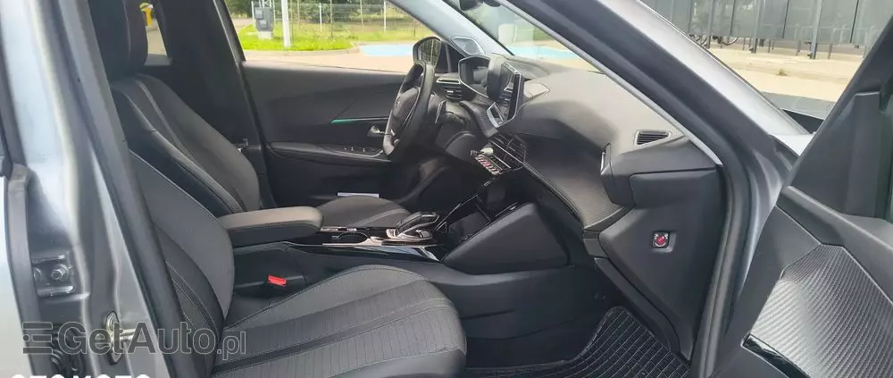 PEUGEOT 2008 1.2 PureTech Allure S&S EAT8