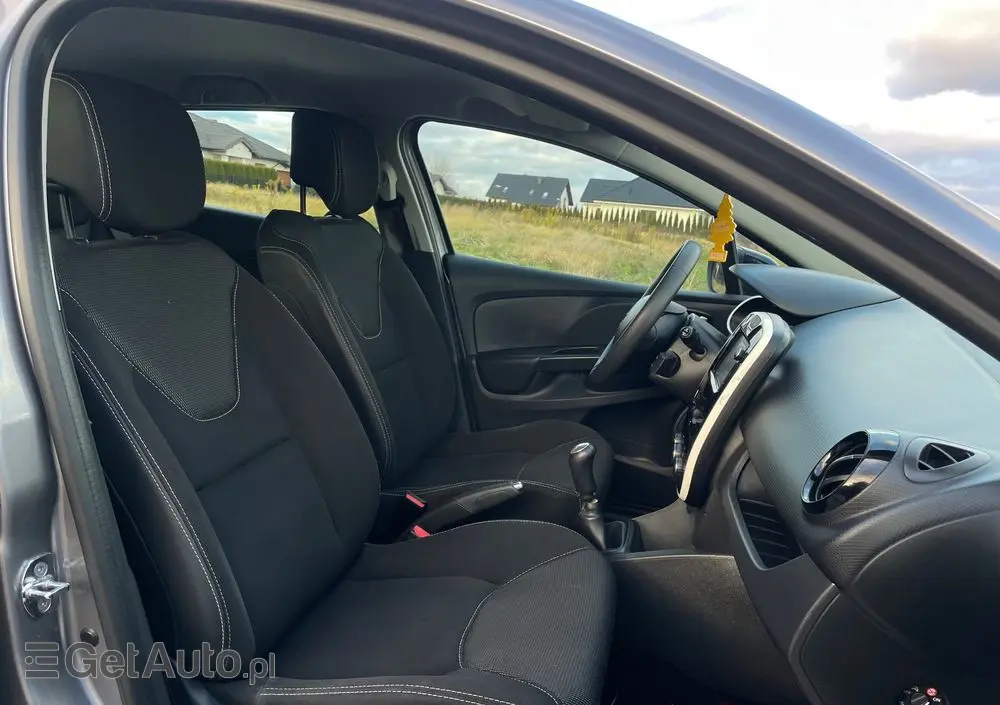 RENAULT Clio TCe 90 Dynamique