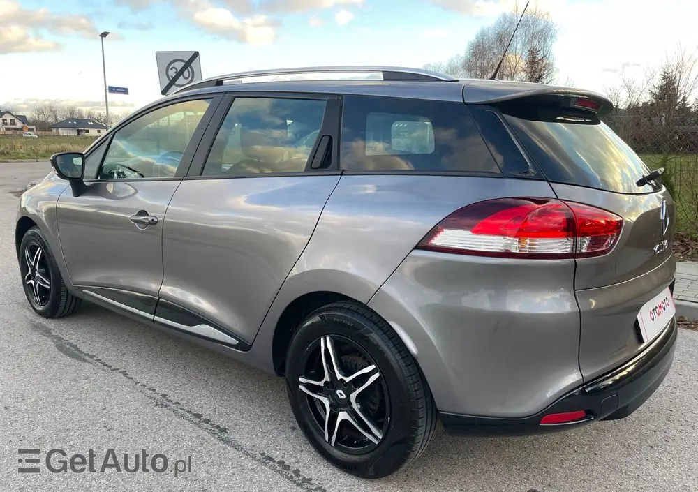 RENAULT Clio TCe 90 Dynamique