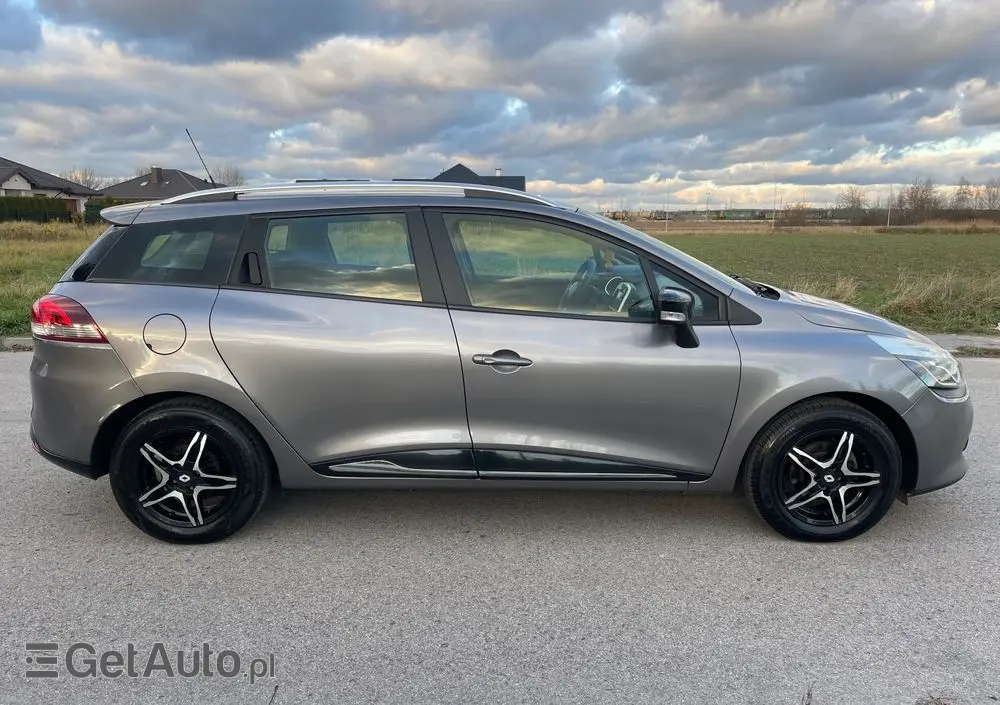 RENAULT Clio TCe 90 Dynamique