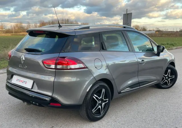 RENAULT Clio TCe 90 Dynamique