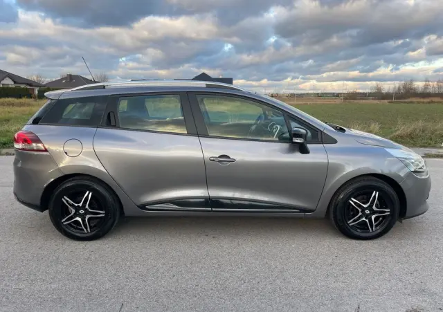 RENAULT Clio TCe 90 Dynamique