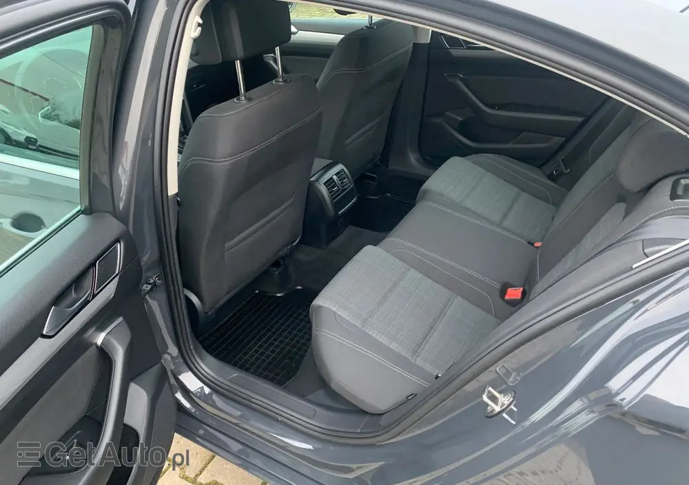 VOLKSWAGEN Passat 2.0 TDI EVO Business DSG