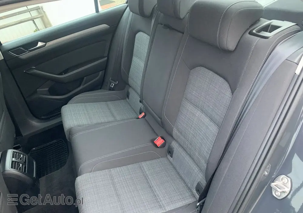 VOLKSWAGEN Passat 2.0 TDI EVO Business DSG