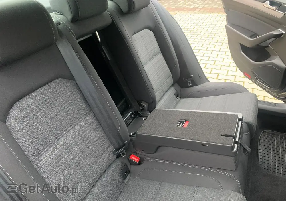 VOLKSWAGEN Passat 2.0 TDI EVO Business DSG