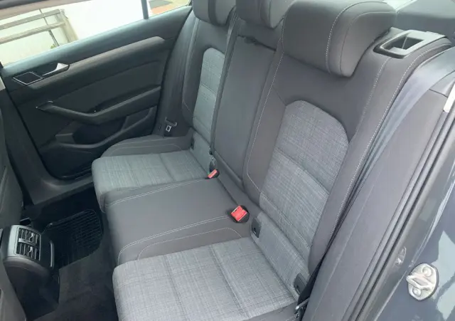 VOLKSWAGEN Passat 2.0 TDI EVO Business DSG