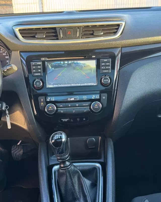 NISSAN Qashqai 1.2 DIG-T N-Vision