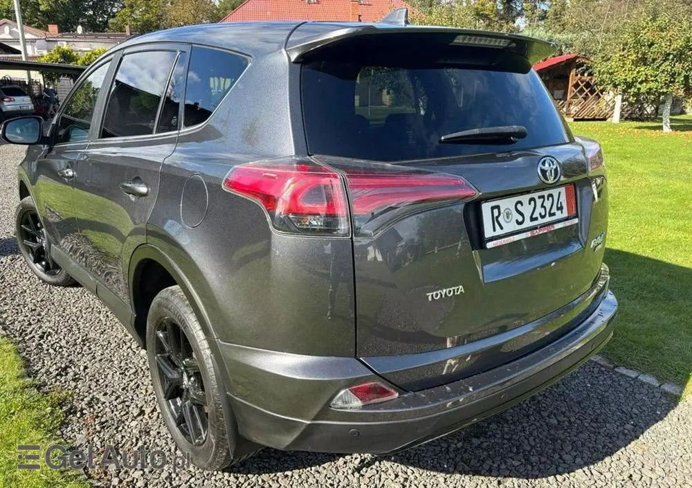 TOYOTA RAV4 2.0 4x4 Executive