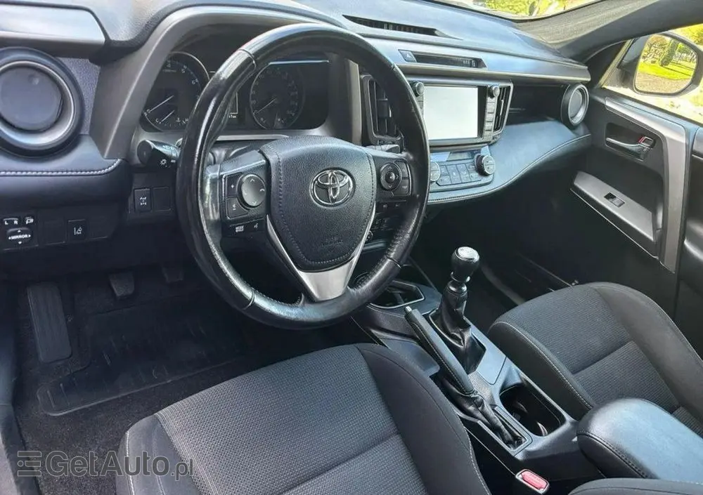 TOYOTA RAV4 2.0 4x4 Executive