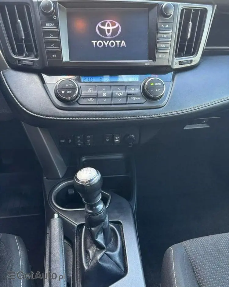 TOYOTA RAV4 2.0 4x4 Executive